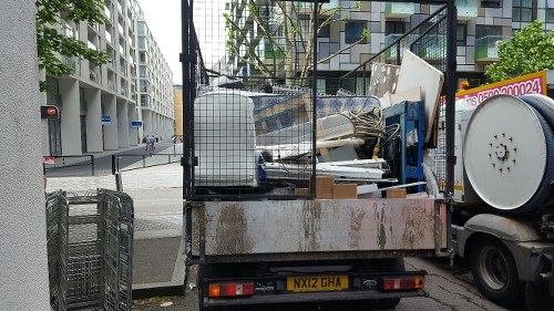 Professional delivery of an enclosed skip to a Hackney site