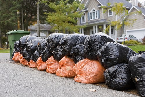 Choosing the right rubbish removal service in Hackney.